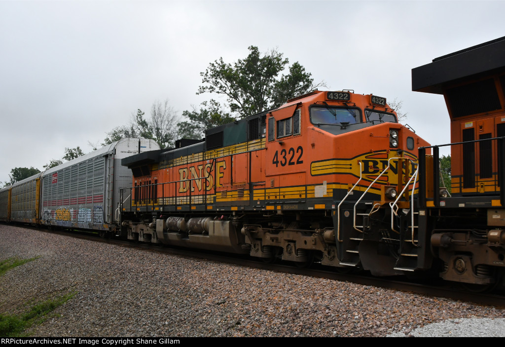 BNSF 4322 Roster shot